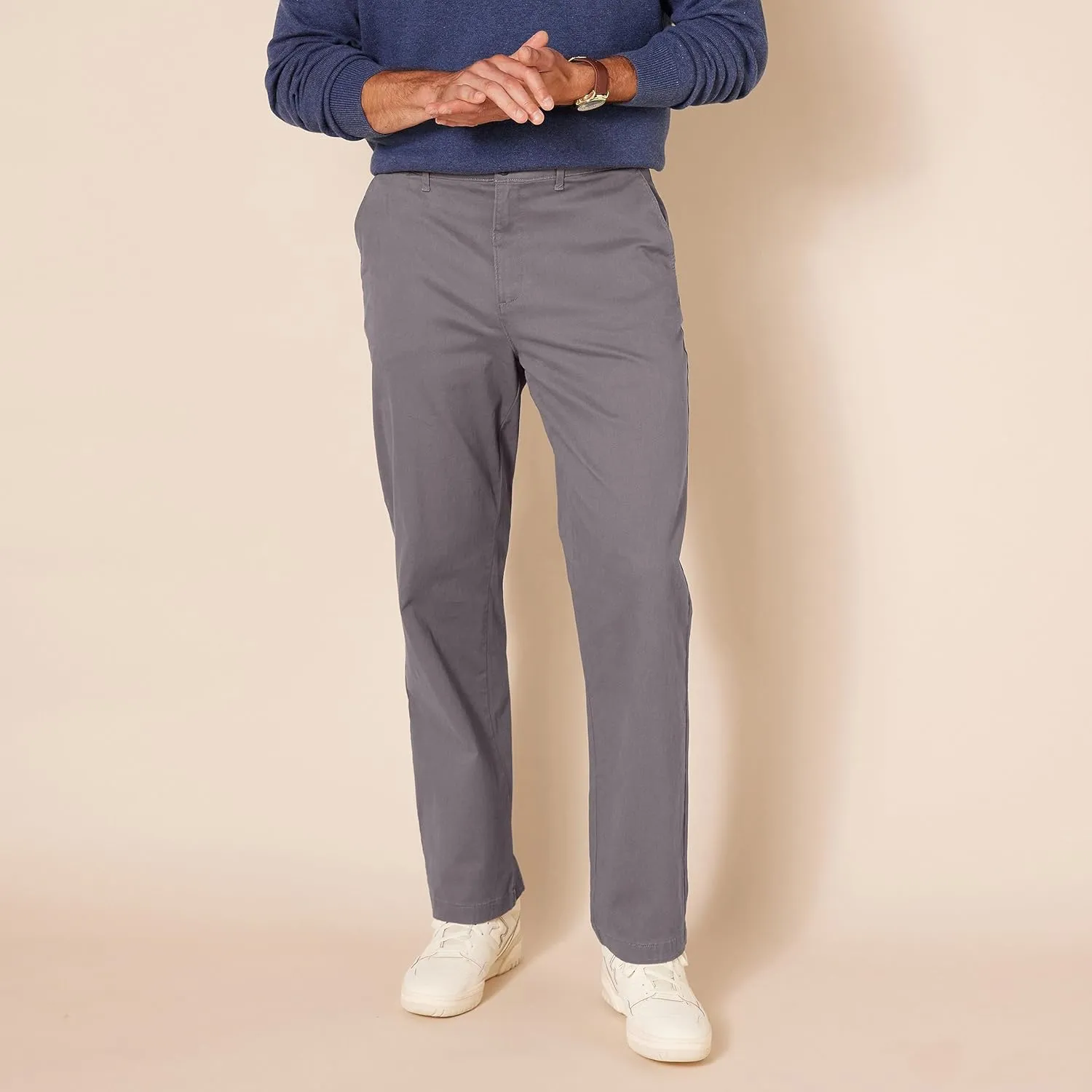 Amazon Essentials Men's Classic-Fit Casual Stretch Chino Pant