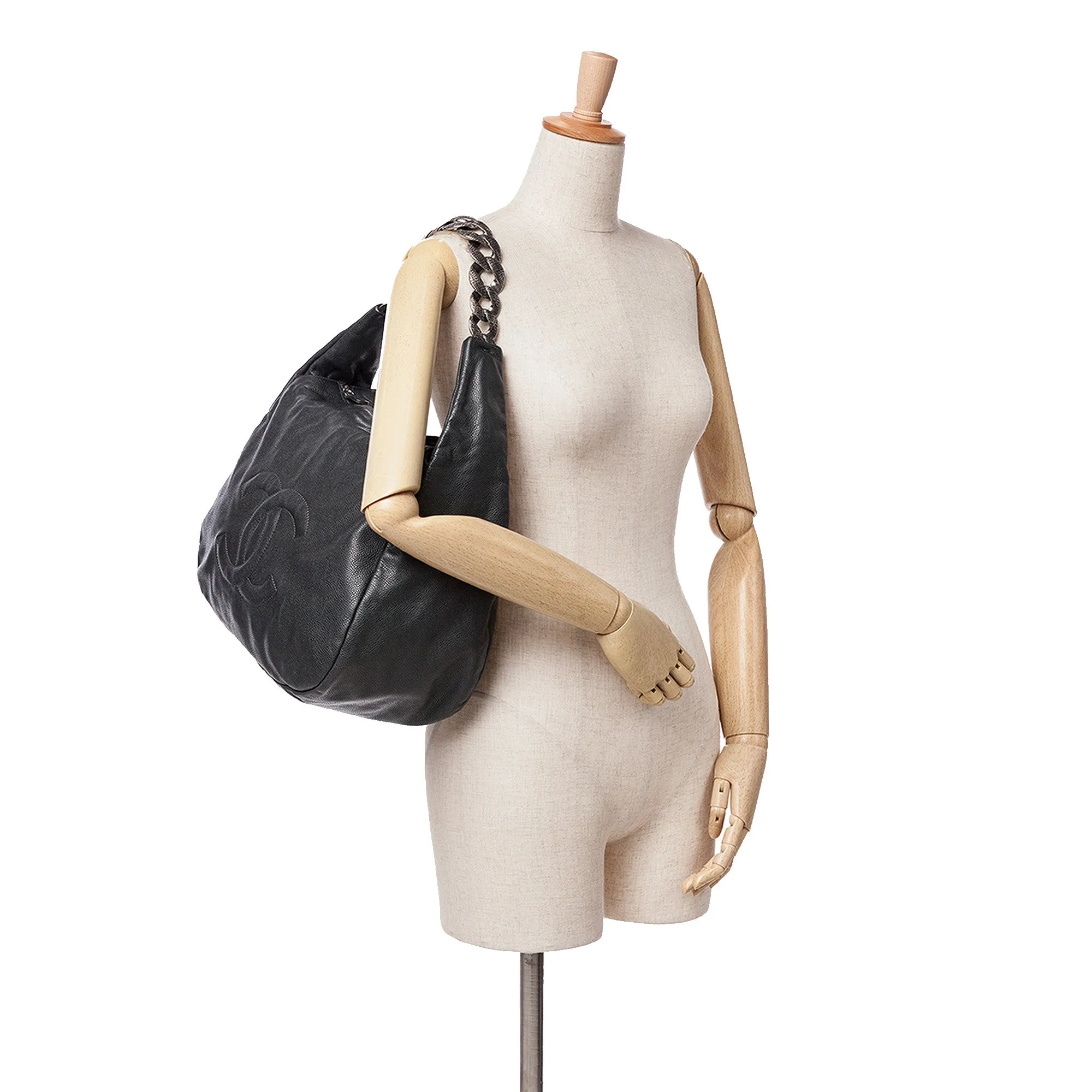Caviar 31 Hobo Bag