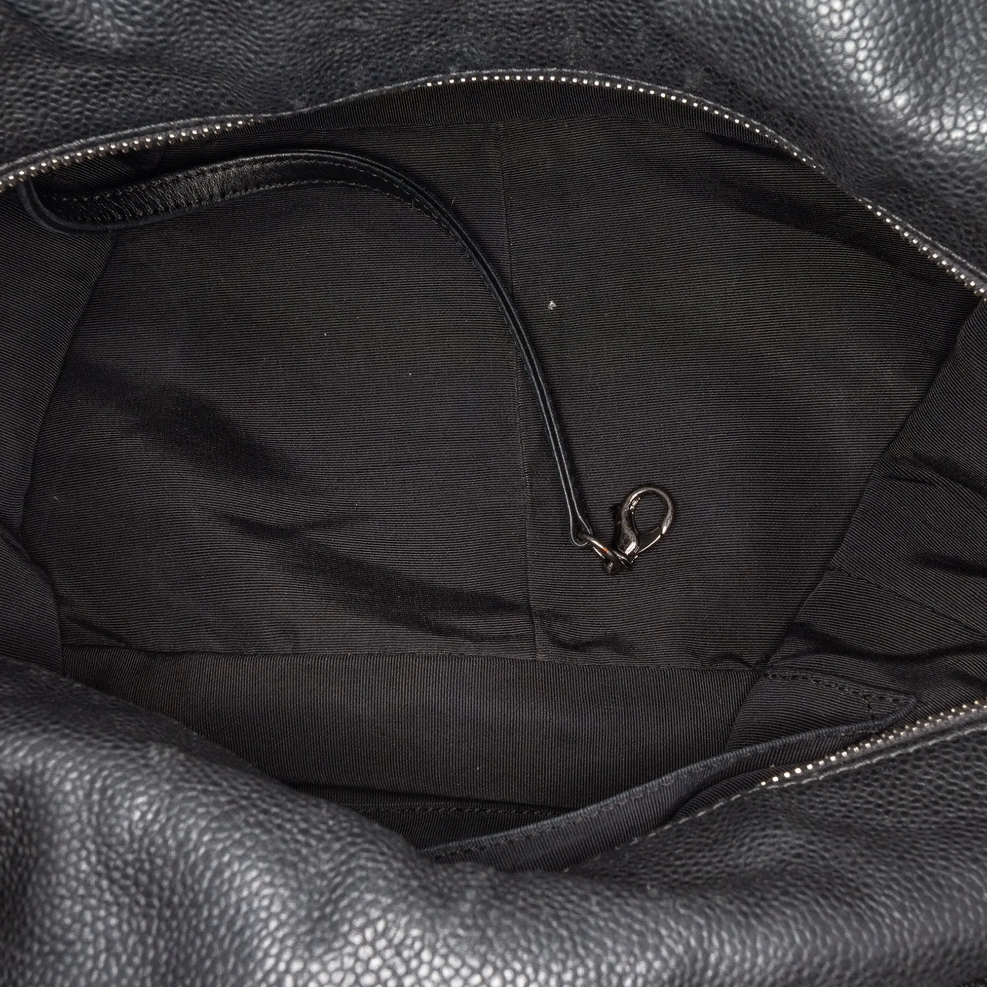 Caviar 31 Hobo Bag
