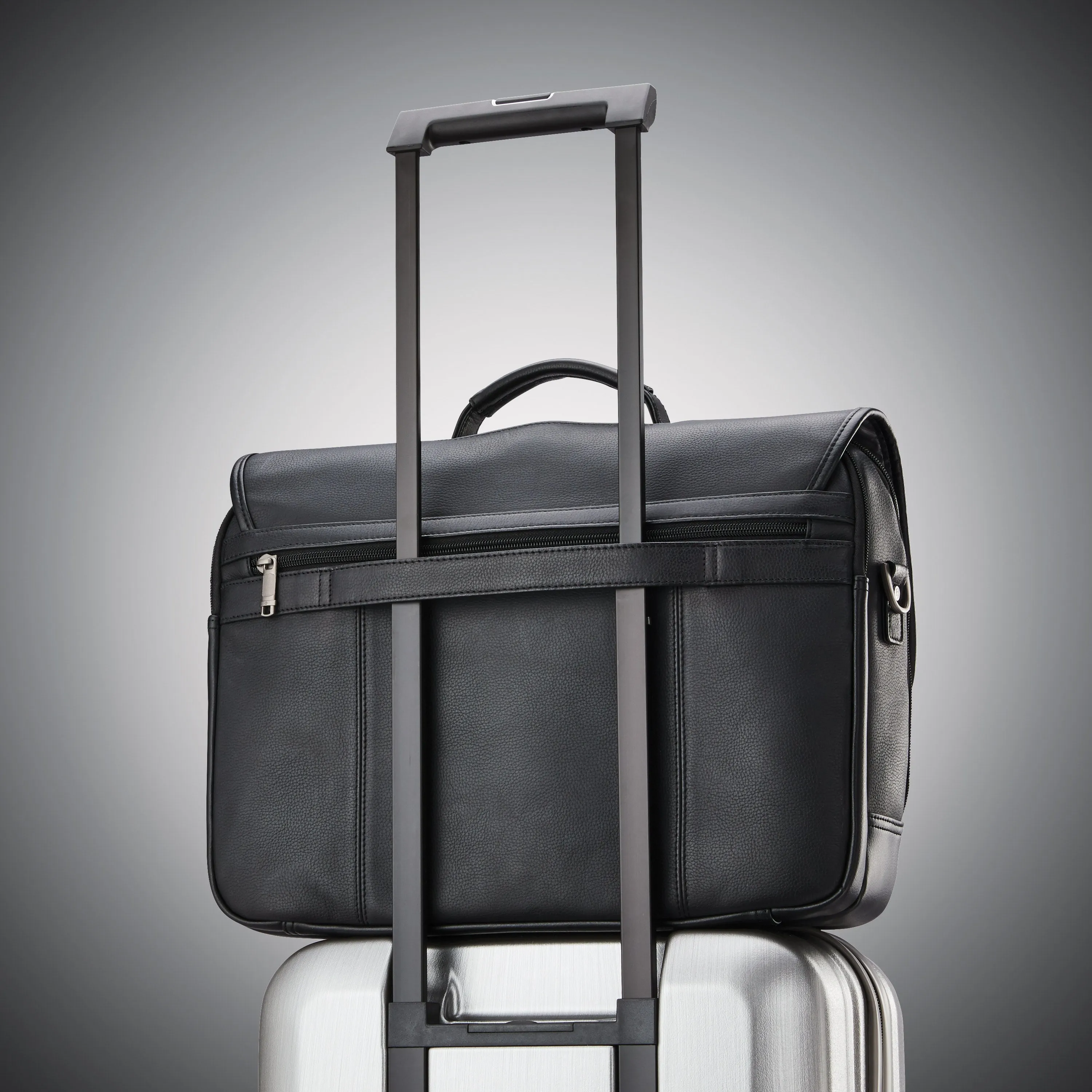 Economical Leather Flapover Priority access Samsonite Classic