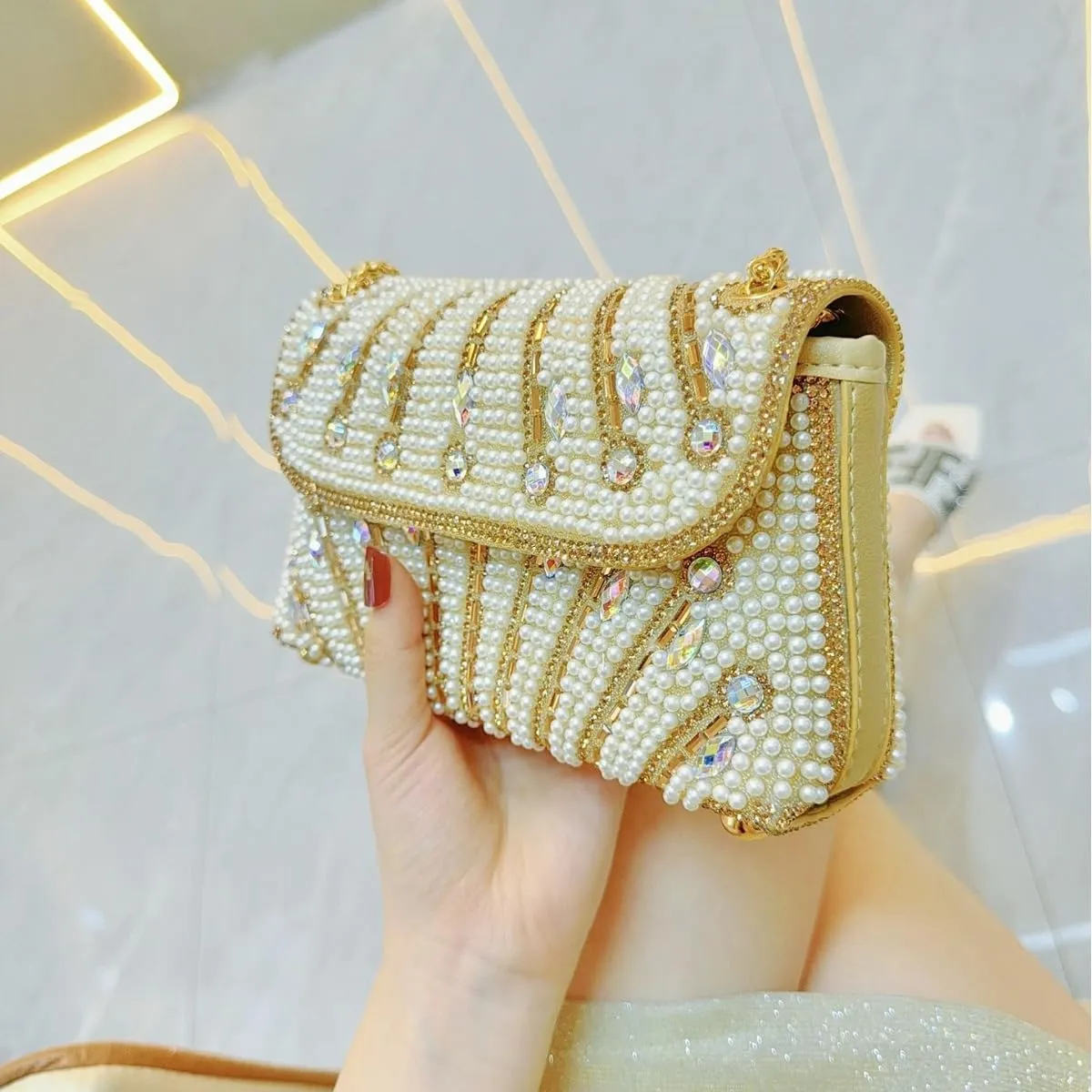 Gets Sparkly Rhinestones Clutch Purses for Women Purses and Handbags for Wedding Party Evening Crossbody Bag with Chain