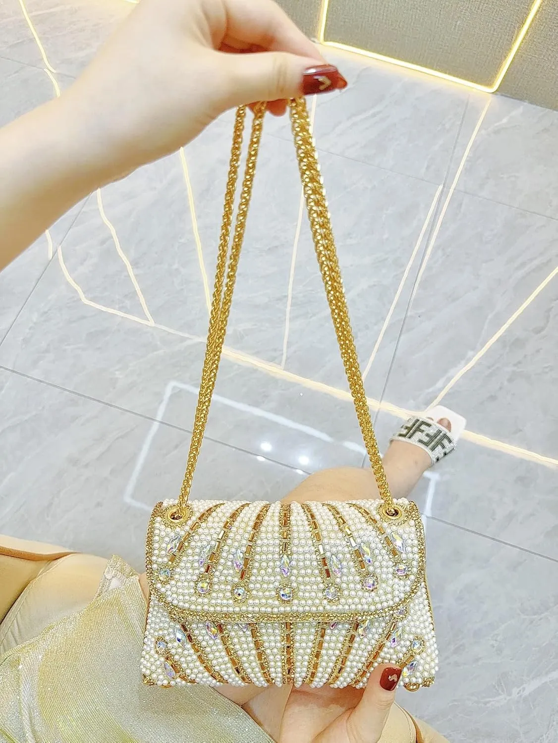 Gets Sparkly Rhinestones Clutch Purses for Women Purses and Handbags for Wedding Party Evening Crossbody Bag with Chain