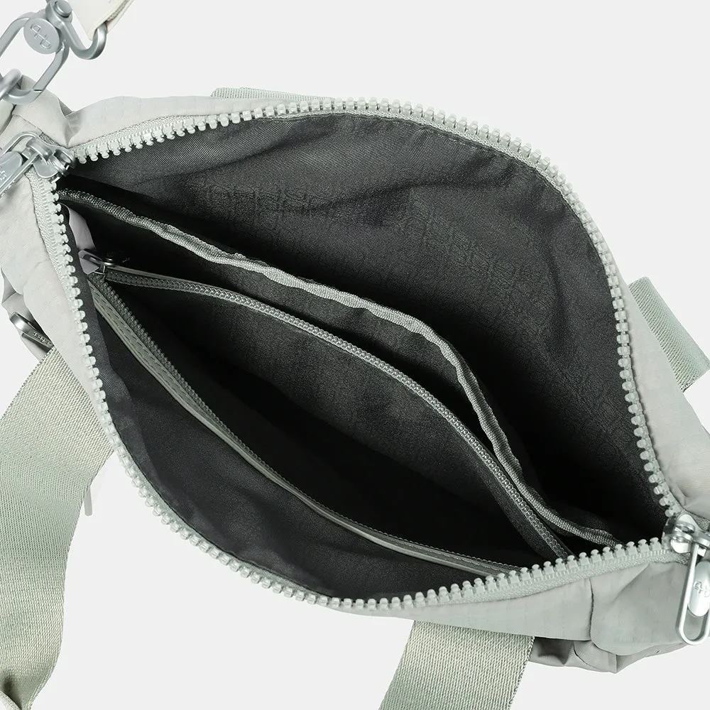 Hedgren Roku Vertical Tote Exp 13In   Rfid Os Bags Psywlw Grey