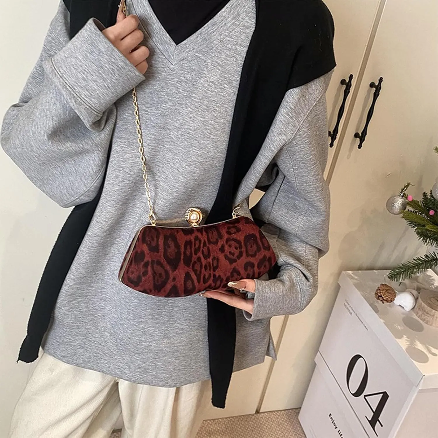 Leopard Print Purse Women Leopard Crossbody Bag with gold chain Cheetah Print Wedding Evening Handbag
