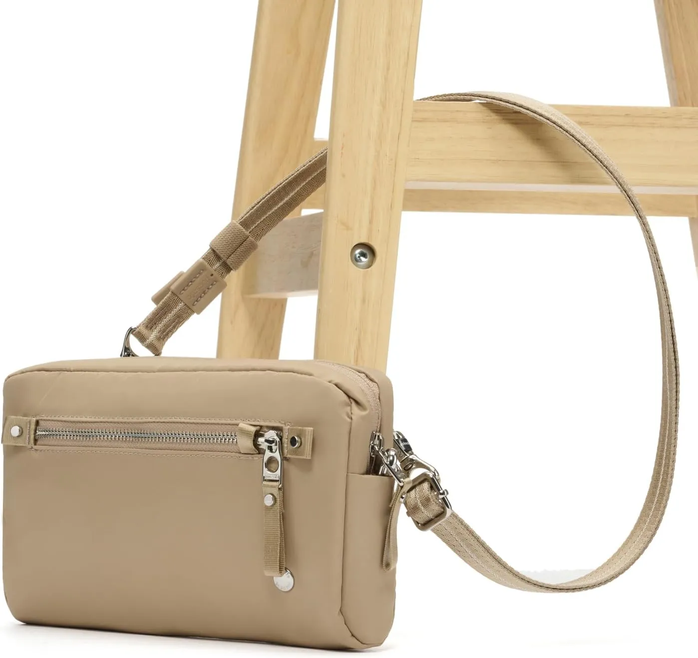 Pacsafe W Anti Theft 3-in-1 Sling