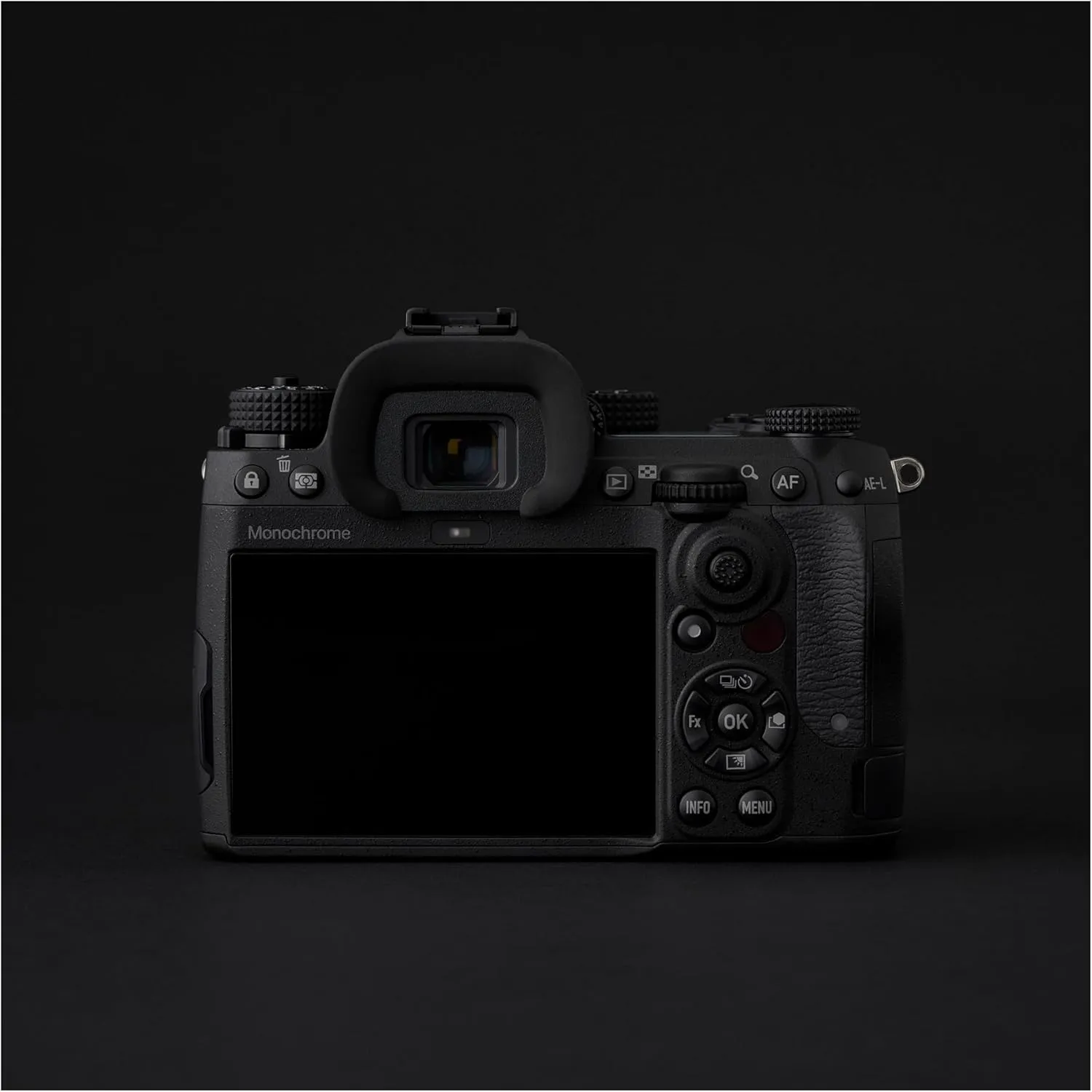 PENTAX K-3 Mark III Monochrome [A Monochrome-Specific Digital SLR Camera] [Field of View 100%, Approx. 1.05x Optical viewfinder] [Dustproof/Weather-Resistant Construction ]