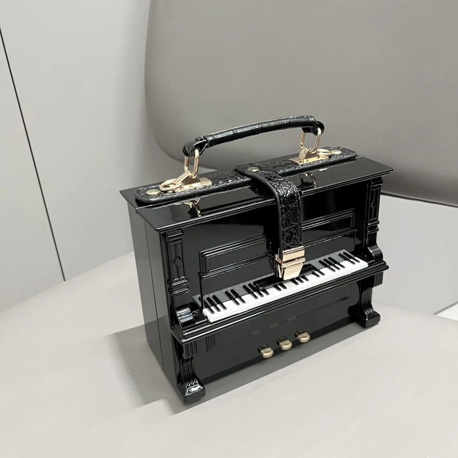 Piano Shaped Purse Handbag Women Crossbody Shoulder Bag Box Shaped Acrylic Evening Top Handle Clutch Bag Novelty Piano Purse