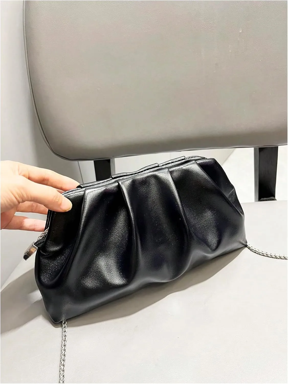 QWINEE Women's PU Leather Shoulder Clutch Purse Evening Clutch Bag Purse Small Crossbody Bag with Chain Strap