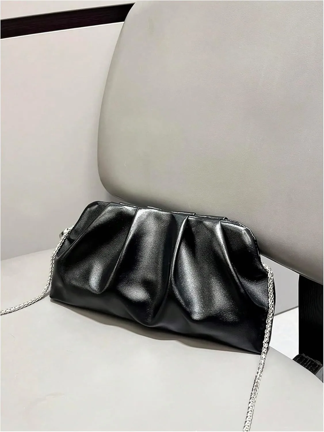 QWINEE Women's PU Leather Shoulder Clutch Purse Evening Clutch Bag Purse Small Crossbody Bag with Chain Strap