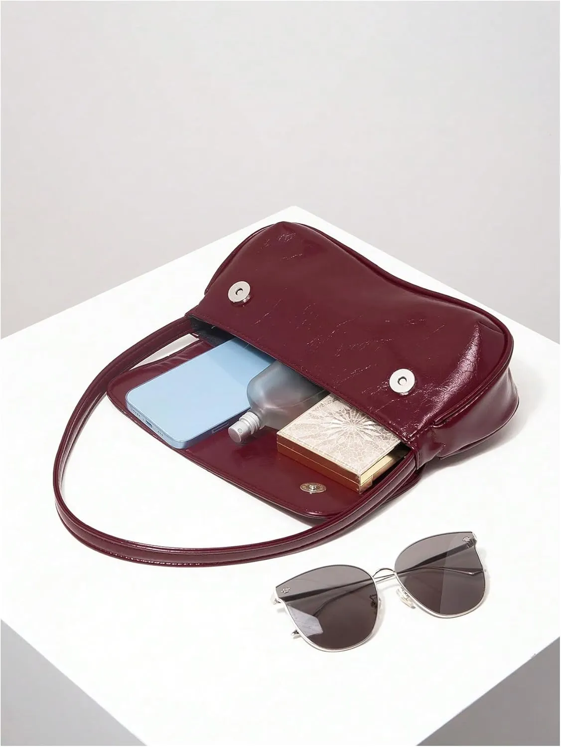 QWINEE Women's Y2K Flap Shoulder Bag PU Leather Handbag Square Underarm Bag Hobo Vintage Clutch Purse Burgundy One Size