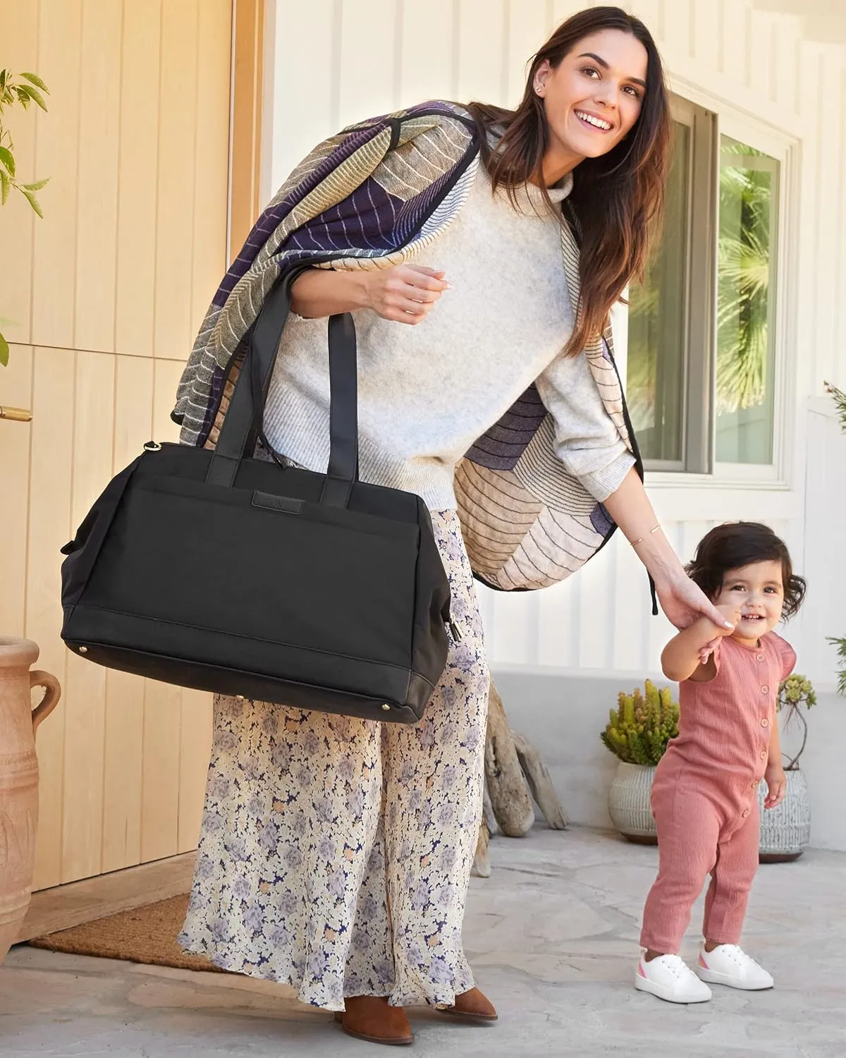Skip Hop Weekender Overnight Bag and Travel Duffel Diaper Bag, Endless Weekender