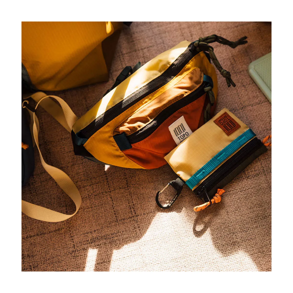 Topo Designs : Mountain Accessory Bag : Midnight/Loganberry