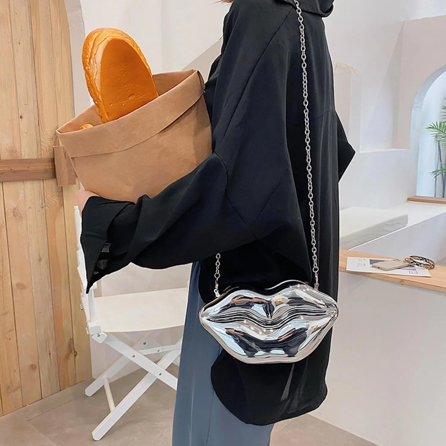 Women Gold Lips Clutch Bag Fashion Ladies Acrylic Chain Shoulder Bag Bolsa Evening Bag Lips Shape Purse