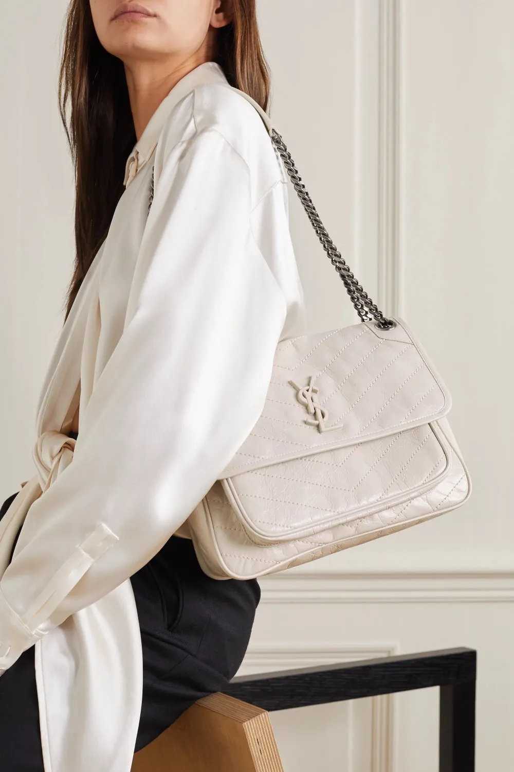 YSL NIKI MEDIUM CHAIN BAG IN CRINKLED VINTAGE LEATHER IVORY